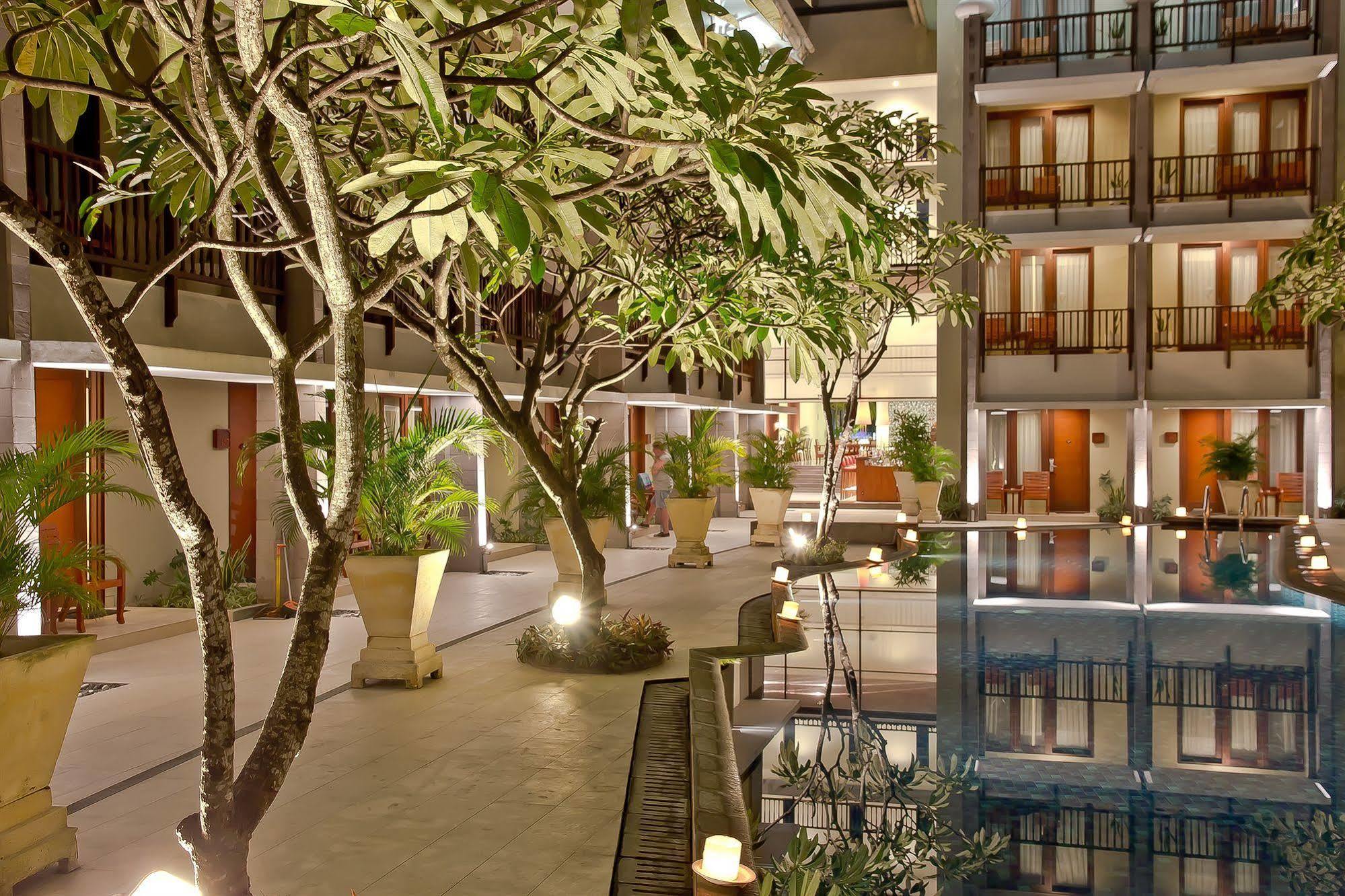 The Rani Hotel & Spa Kuta Lombok Exterior foto